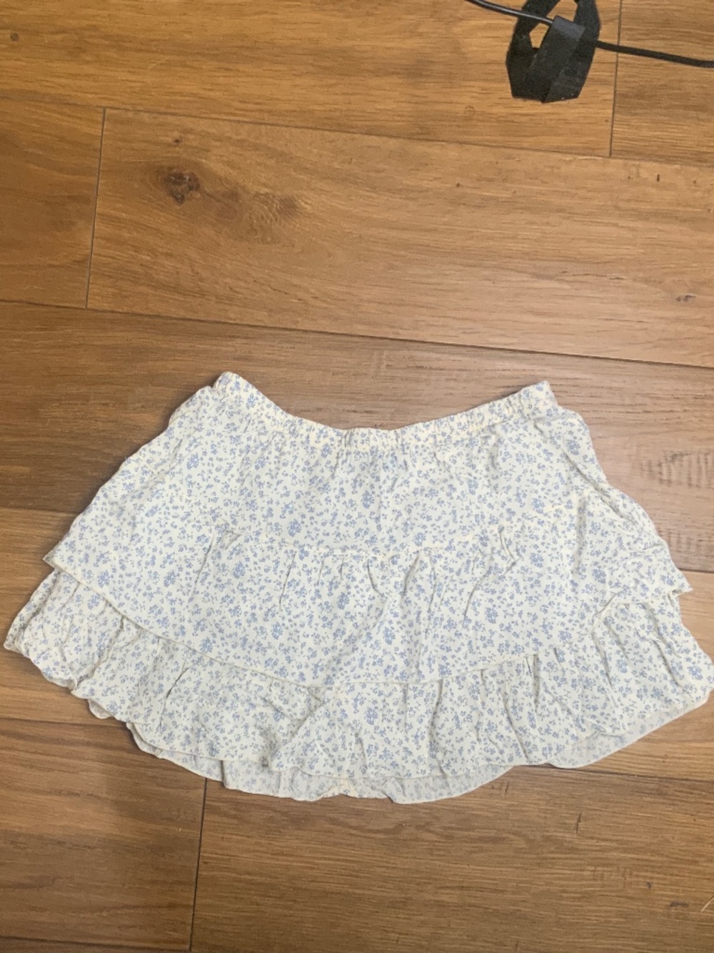 NWOT Brandy Melville Flowered Tiered Skirt